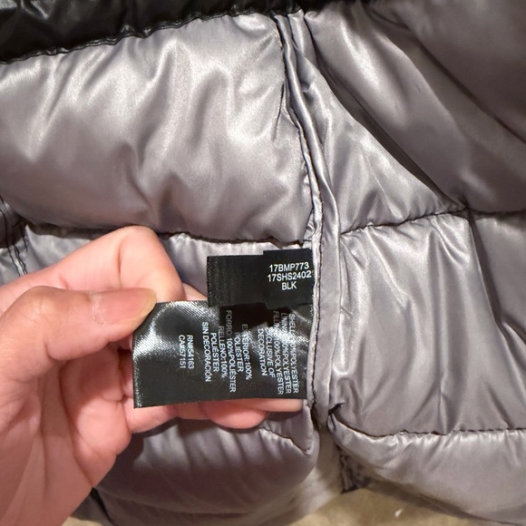 “New” Kenneth Cole Black Puffer Jacket with Hood - Picture 4 of 4